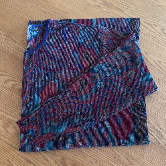 Top stretchy ladies long sleeves beautiful print Sz 22M/42 - Picture 3 of 4